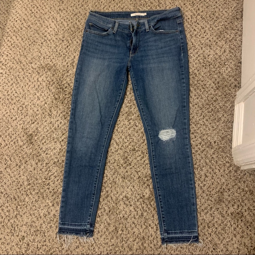 Levi’s 711 Skinny Jeans, raw hem, distressed, 28